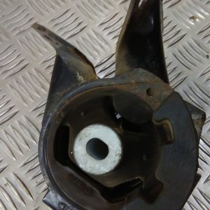 podushka dvigatelya cx7 EH4639070B