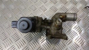 termostat mazda cx7  L3K91517z