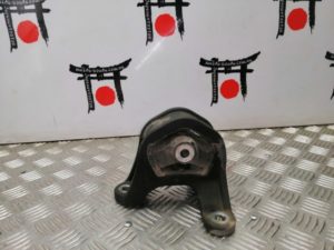 Podyschka dvigatelya zadnaya Honda Accord VIII CU 50810TA2H01