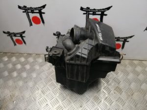 Korpus vozdushnogo filtra Mazda 3 BK Korpus vozdushnogo filtra Mazda 3 BK