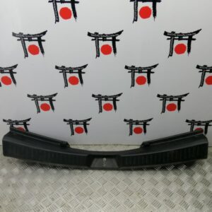 Nakladka bagazhnika zadnaja Mazda CX-5 KD456889X02